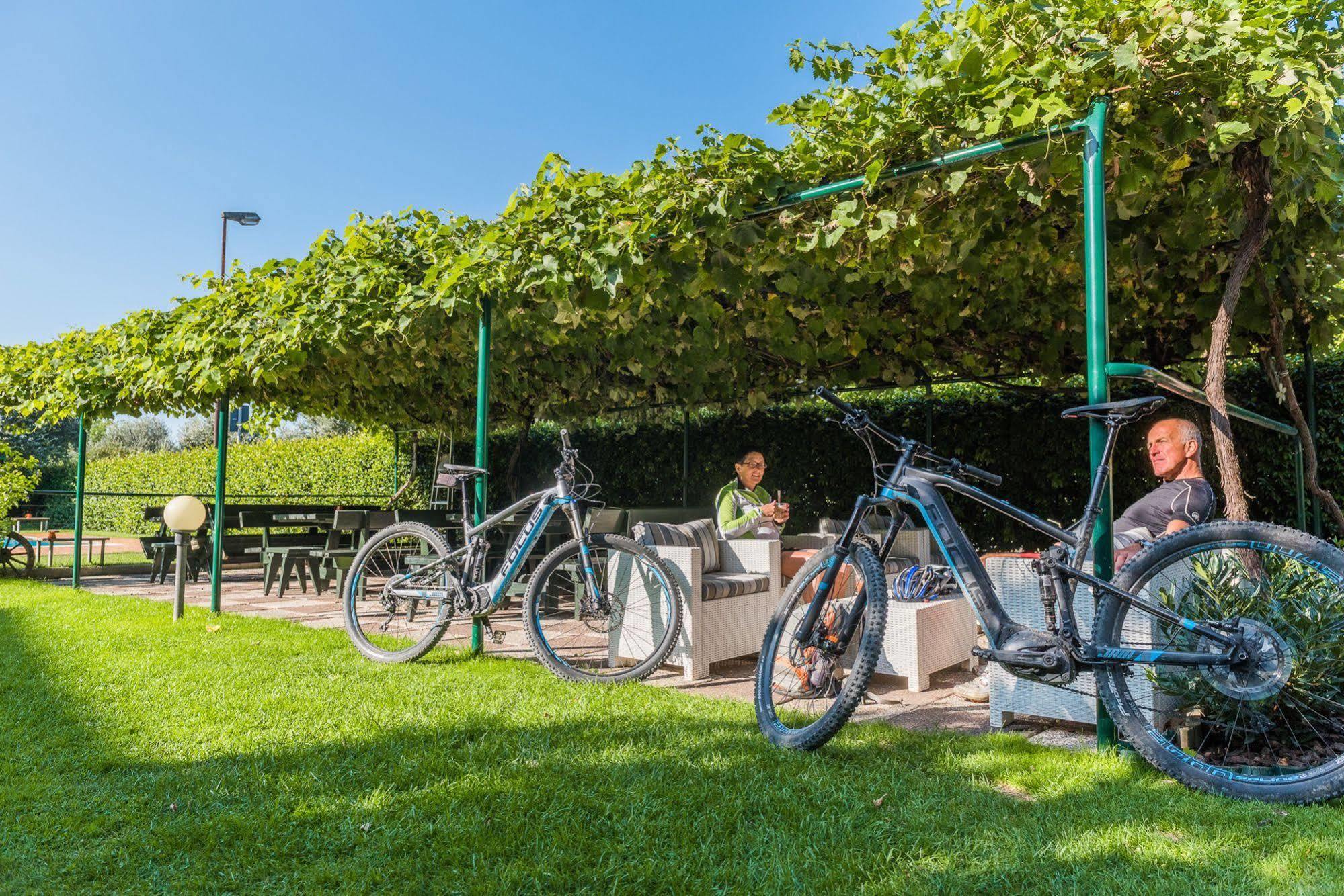 Sporthotel Villa Stella Torbole Sul Garda Exteriér fotografie